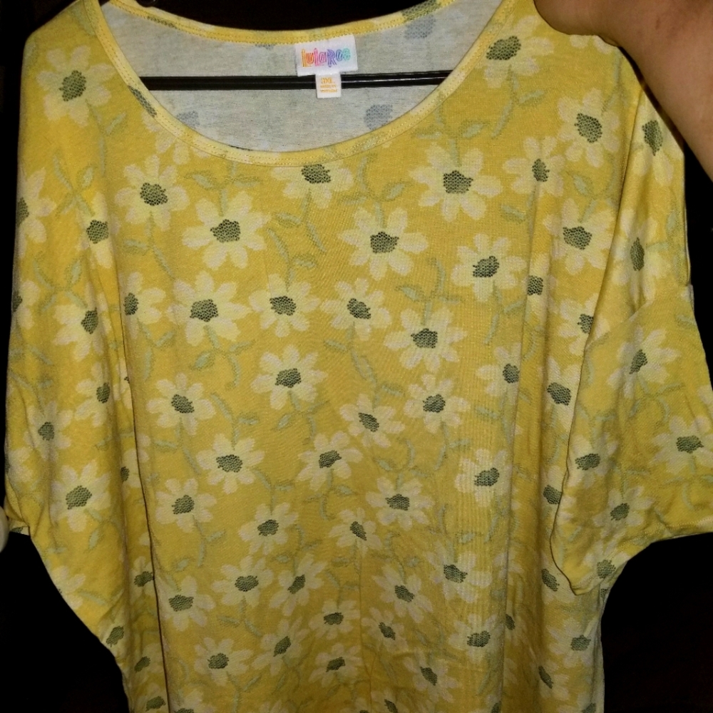 Lularoe Irma shirt size 3x, Yellow with sunflowers, pre-owned